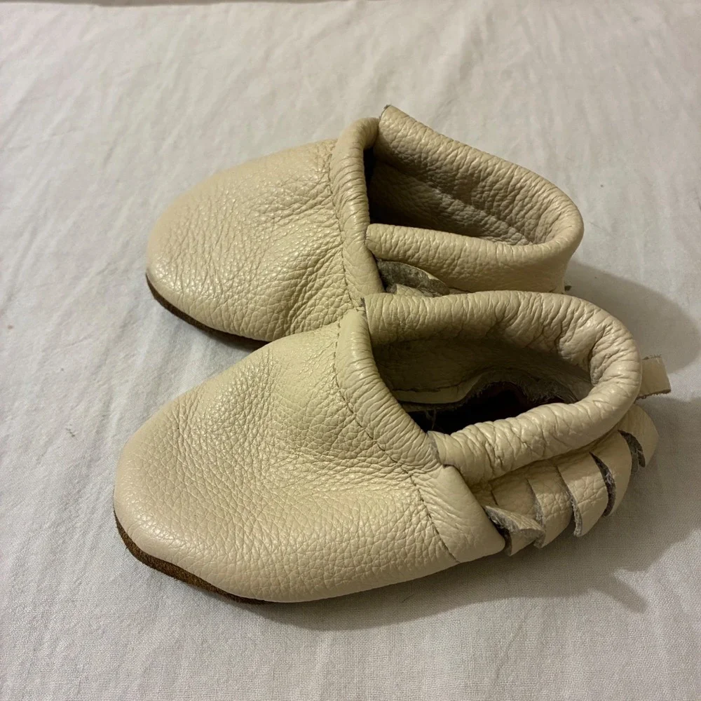 Cream Leather Baby Moccasins Fringe Soft Sole Infant Booties 4.5 Inch Outsole
